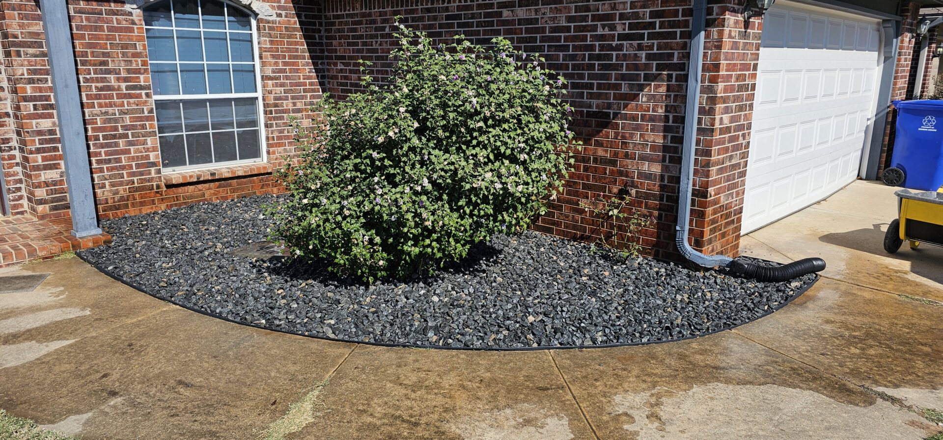 Landscaping in Broken Arrow, OK. Flowerbed Restoration.